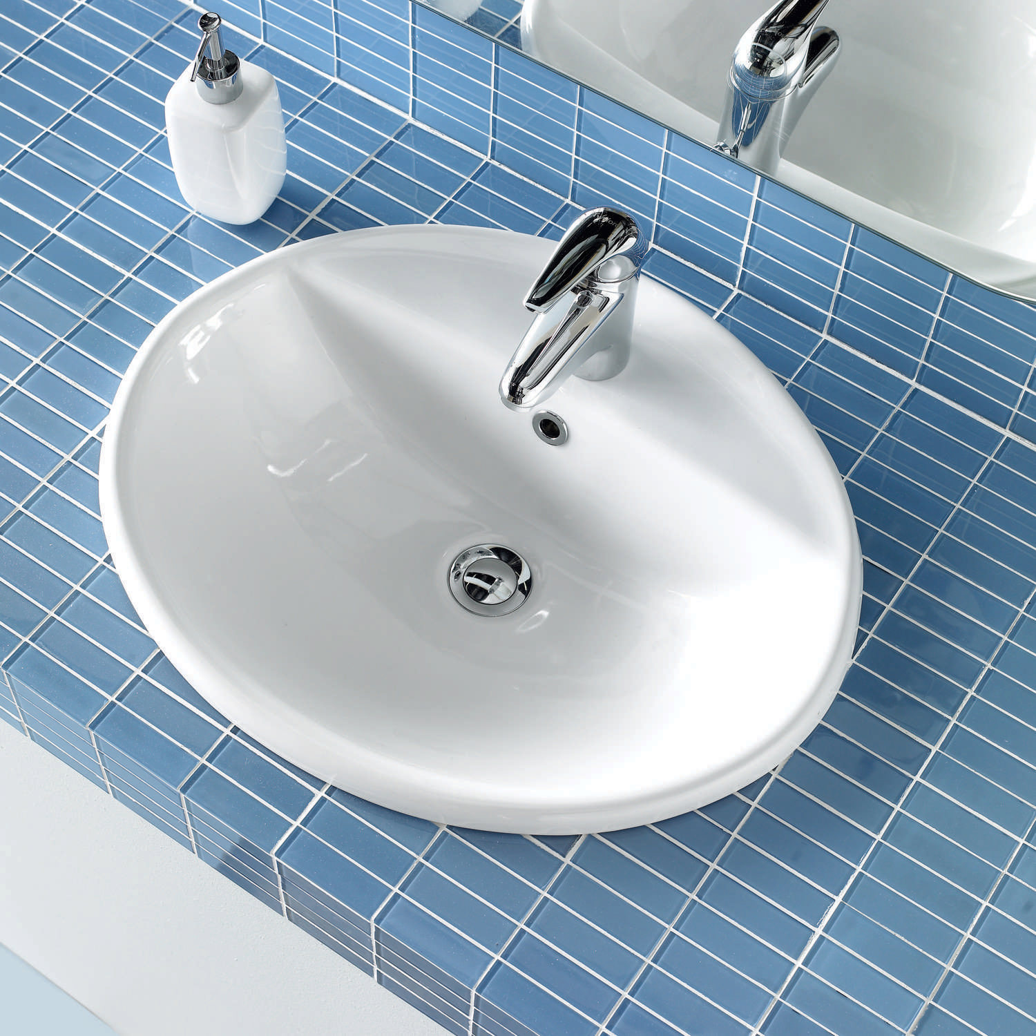 Twyford Refresh 550 x 450mm 1 Tap Hole Countertop Basin RE4561WH