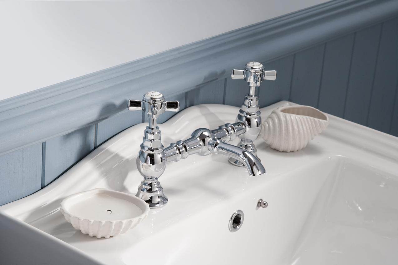 bathroom sink bridge mixer tap