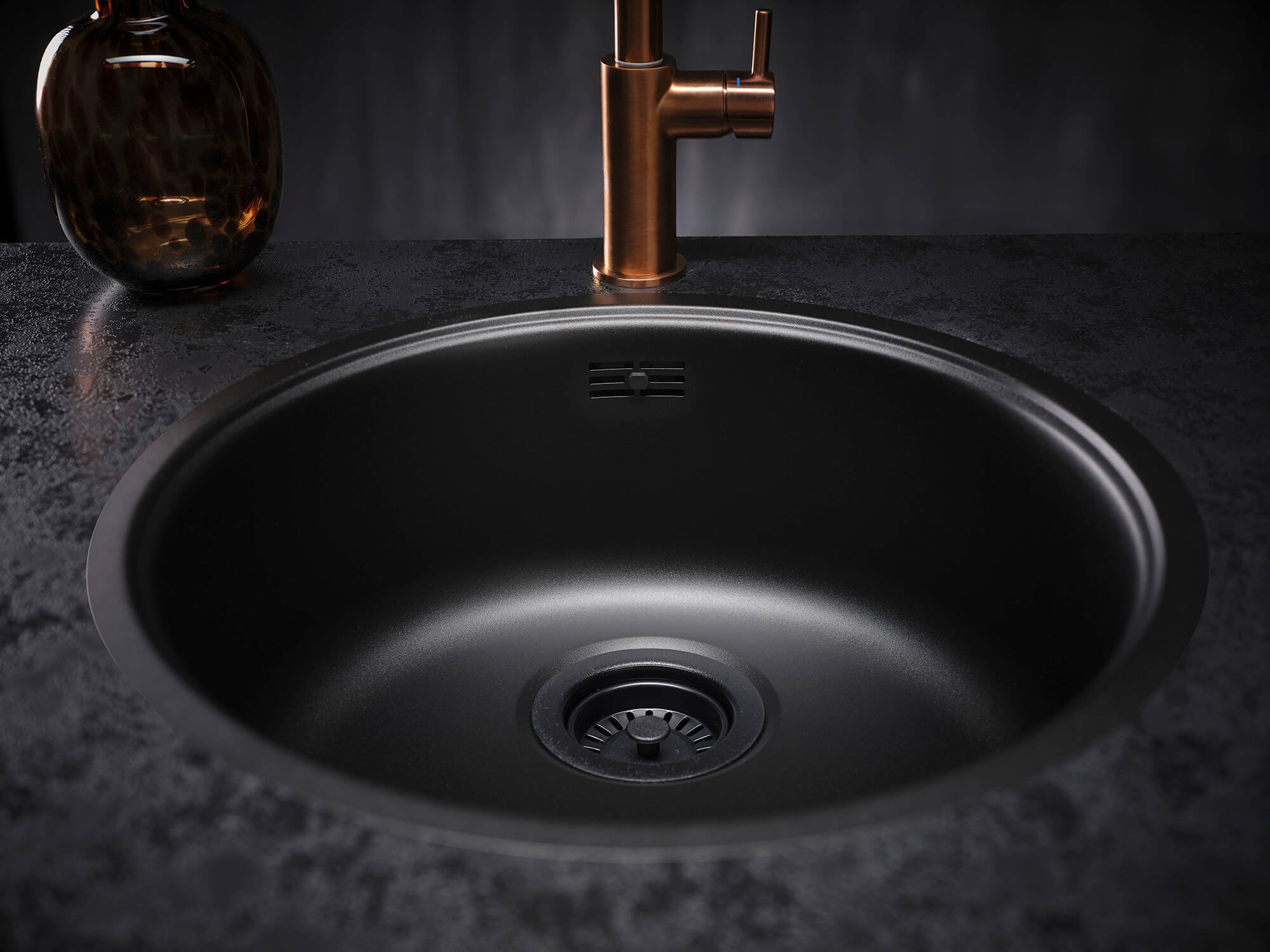 Reginox L18 390 OKG Jet Black 440mm Round Single Bowl Kitchen Sink