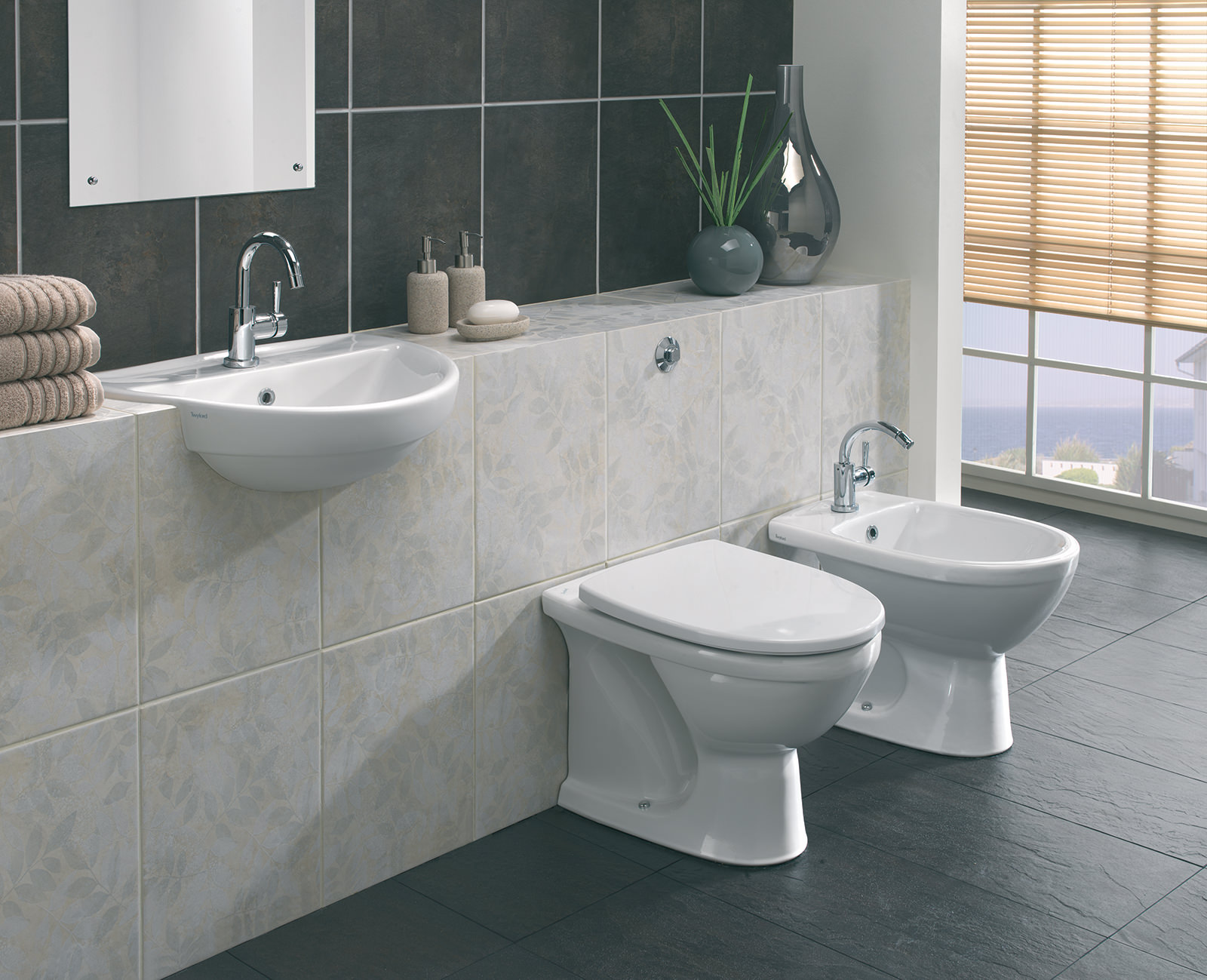 Twyford Refresh Back-To-Wall WC Pan 530mm | RE1438WH