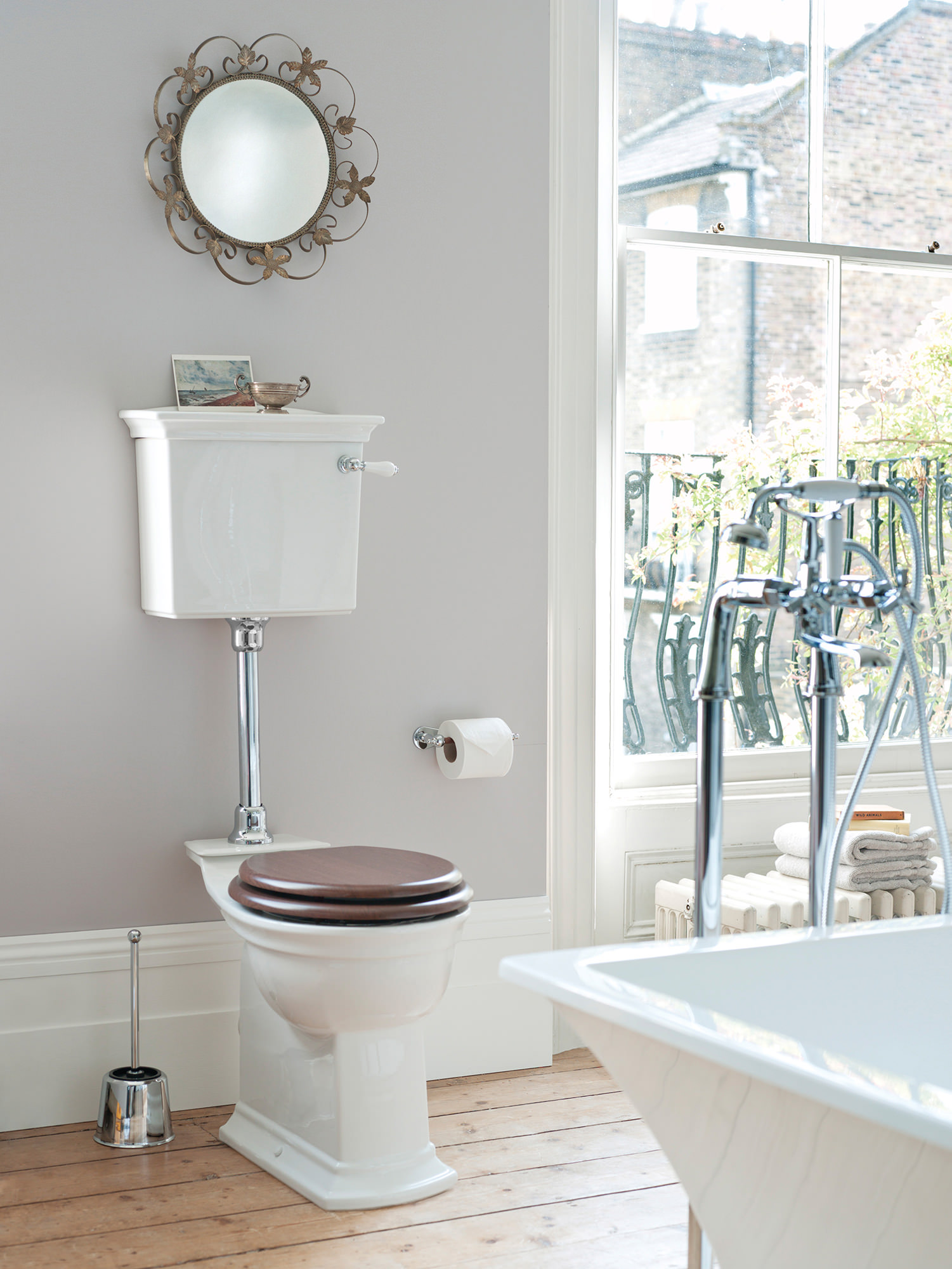 heritage blenheim low-level wc and cistern with flush pack 720mm heritage blenheim low-level wc and cistern with flush pack 720mm