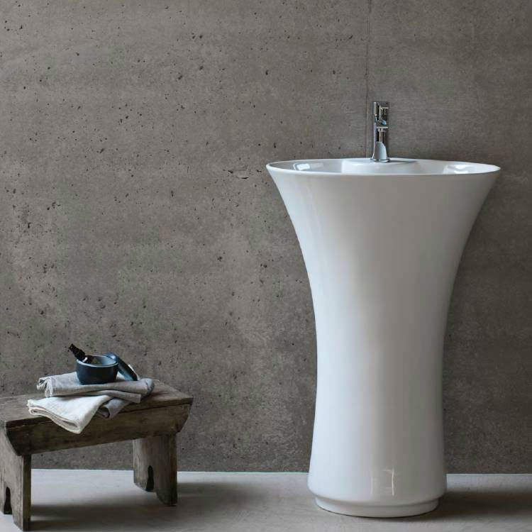 Britton Curve S30 Freestanding Basin With Pedestal And Waste 301968 Britton Curve S30 Freestanding Basin With Pedestal And Waste